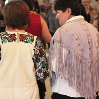 embroidery-shawl